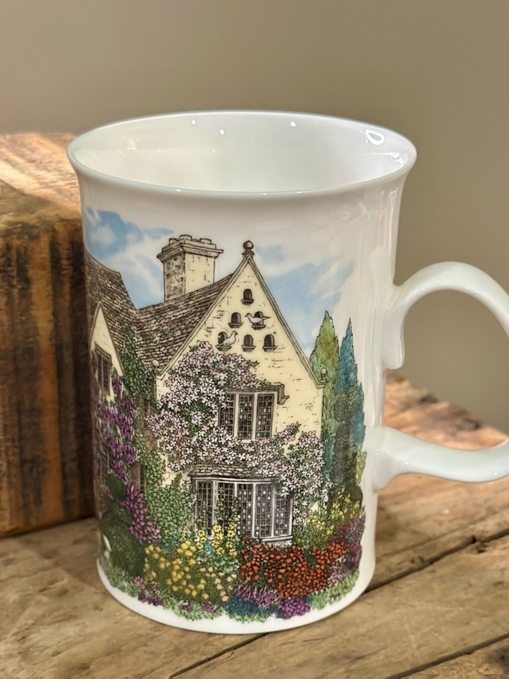 Dunoon England Bone China Cottage Mugs Set of 2 Floral Manor Houses and Doorways - Picture 7 of 12